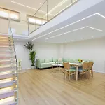 Luxe Arial Lofts Apartmán