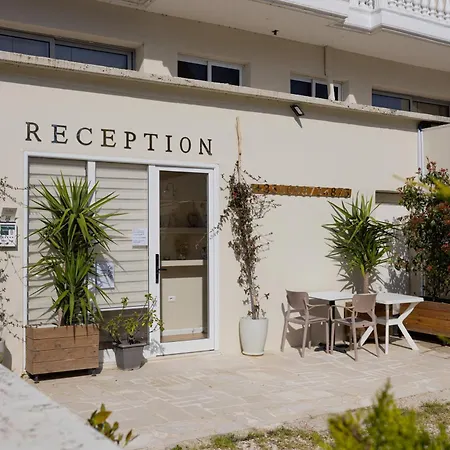 Luxe Arial Lofts 公寓 Vlorë