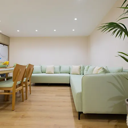 Luxe Arial Lofts Apartment