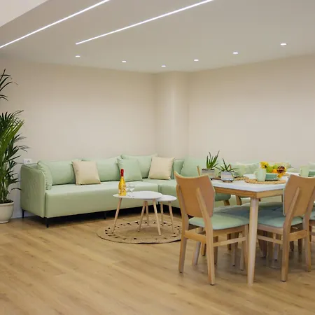 Luxe Arial Lofts Apartmán *