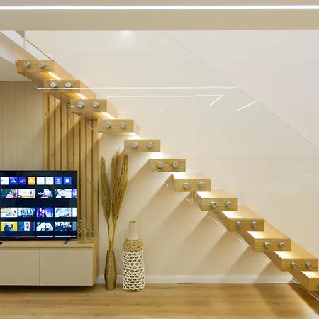 Luxe Arial Lofts