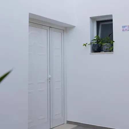 Luxe Arial Lofts