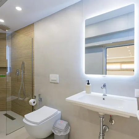 Luxe Arial Lofts