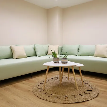 Luxe Arial Lofts Apartment