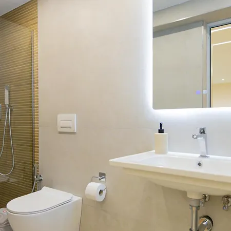 Luxe Arial Lofts Apartment