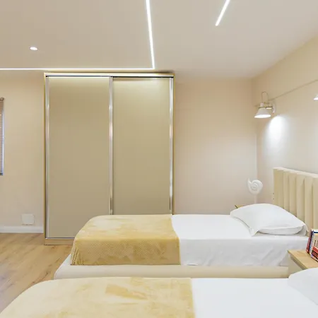 Luxe Arial Lofts * Vlore